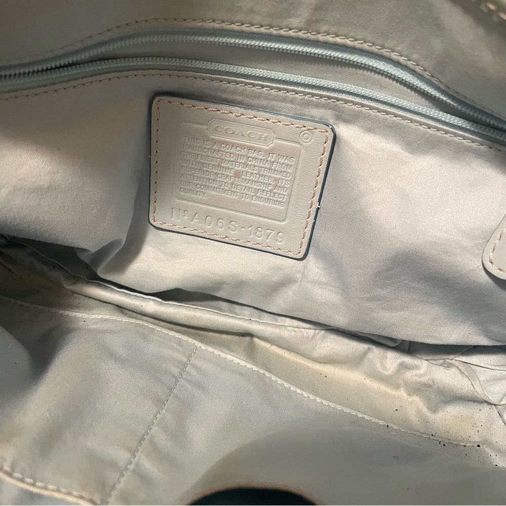 COACH Soho Pocket Flap #1879 Crème & Blue Leather Chunky Buckle Y2K Shoulder Bag - Picture 4 of 14